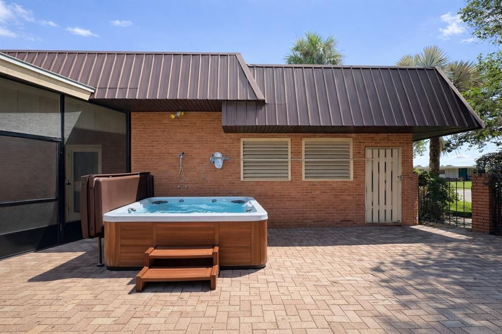For Sale: $525,000 (4 beds, 4 baths, 2933 Square Feet)