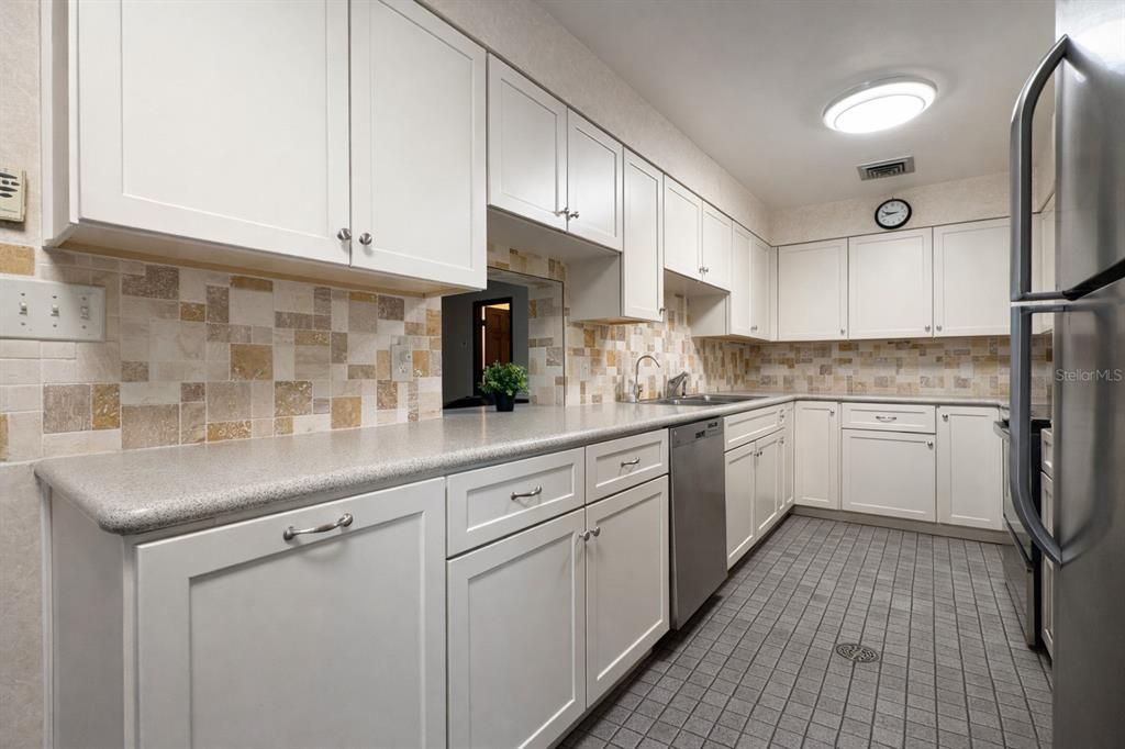 For Sale: $525,000 (4 beds, 4 baths, 2933 Square Feet)