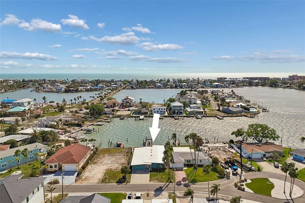 For Sale: $899,000 (4 beds, 3 baths, 2554 Square Feet)