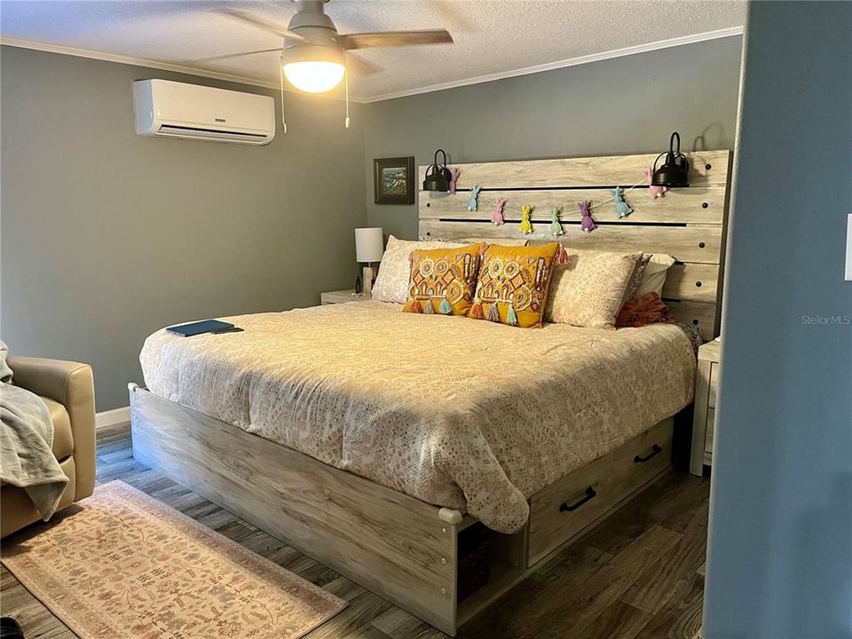 На продажу: $229,000 (2 спален, 2 ванн, 949 Квадратных фут)