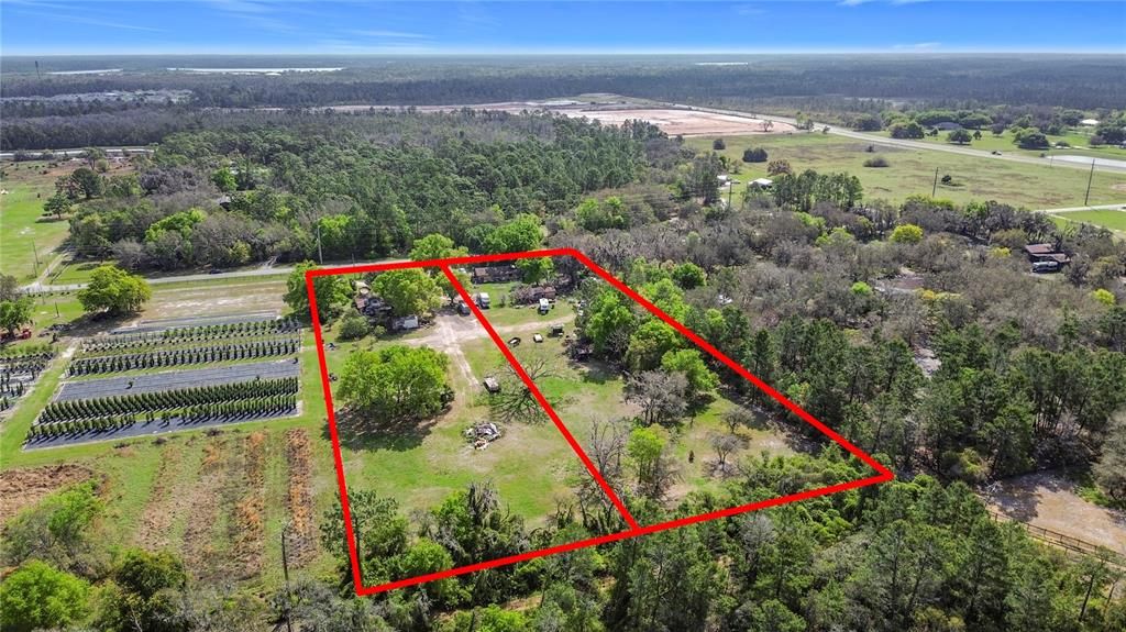 На продажу: $675,000 (2.29 acres)