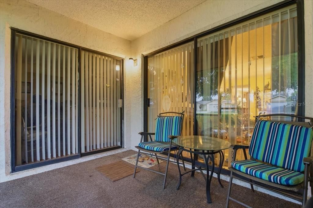 For Sale: $155,000 (2 beds, 2 baths, 1049 Square Feet)