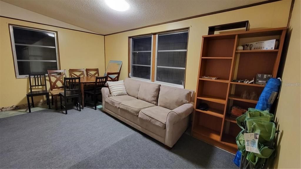 В аренду: $1,350 (2 спален, 1 ванн, 1150 Квадратных фут)