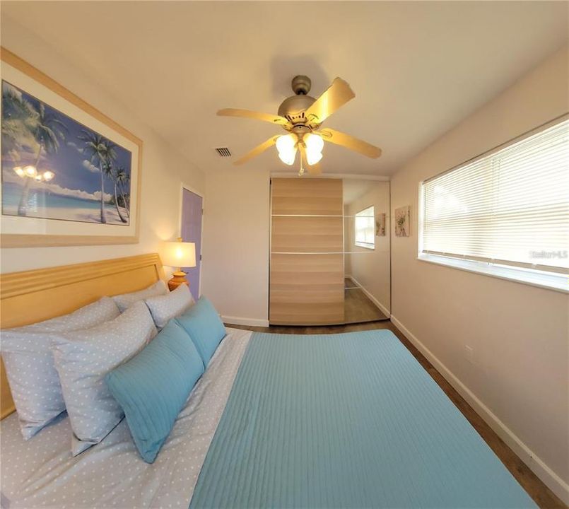 В аренду: $1,350 (2 спален, 1 ванн, 1150 Квадратных фут)