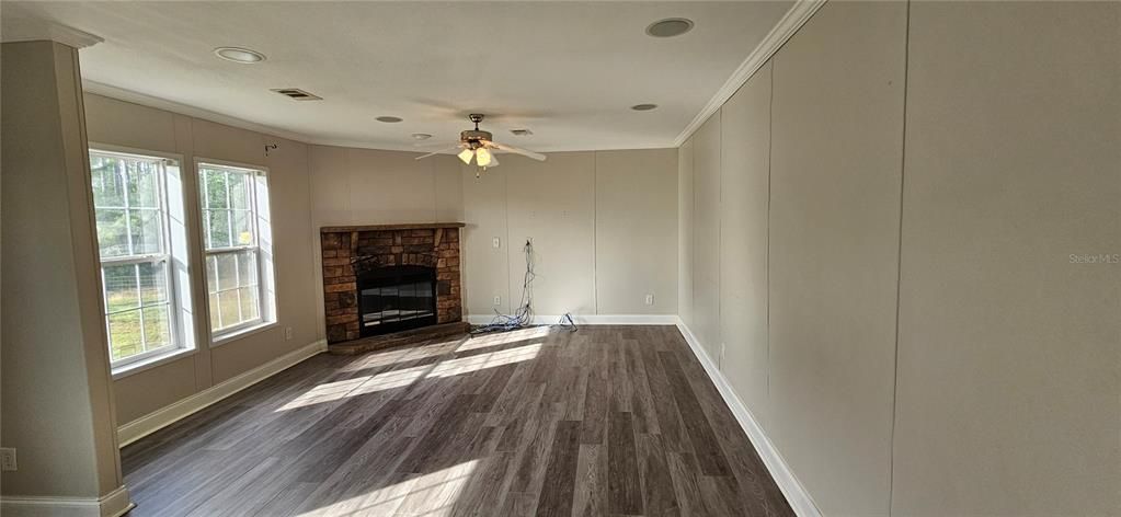 En Venta: $380,000 (4 camas, 3 baños, 2280 Pies cuadrados)