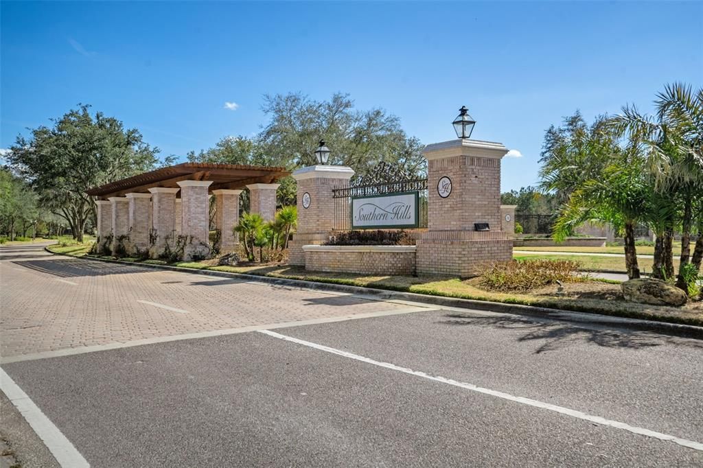 En Venta: $669,000 (3 camas, 2 baños, 2515 Pies cuadrados)