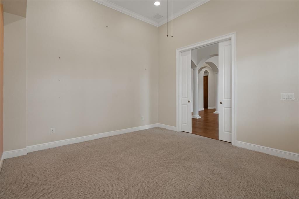 En Venta: $669,000 (3 camas, 2 baños, 2515 Pies cuadrados)