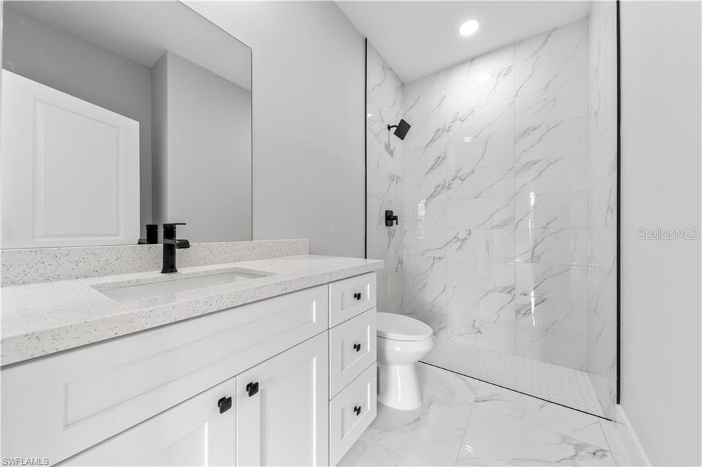 Activo con contrato: $279,900 (3 camas, 2 baños, 1358 Pies cuadrados)