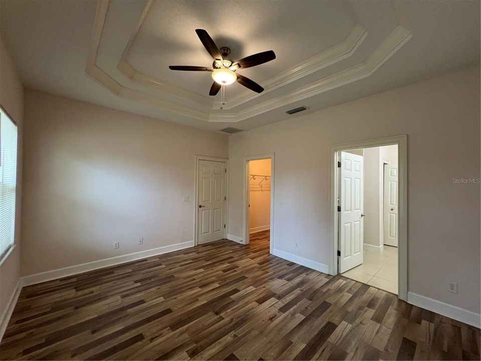 Activo con contrato: $1,995 (3 camas, 2 baños, 1448 Pies cuadrados)