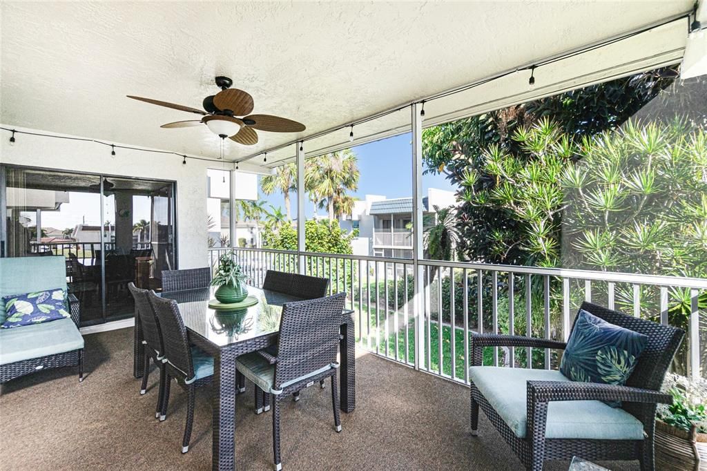 待售: $295,000 (2 贝兹, 2 浴室, 1412 平方英尺)