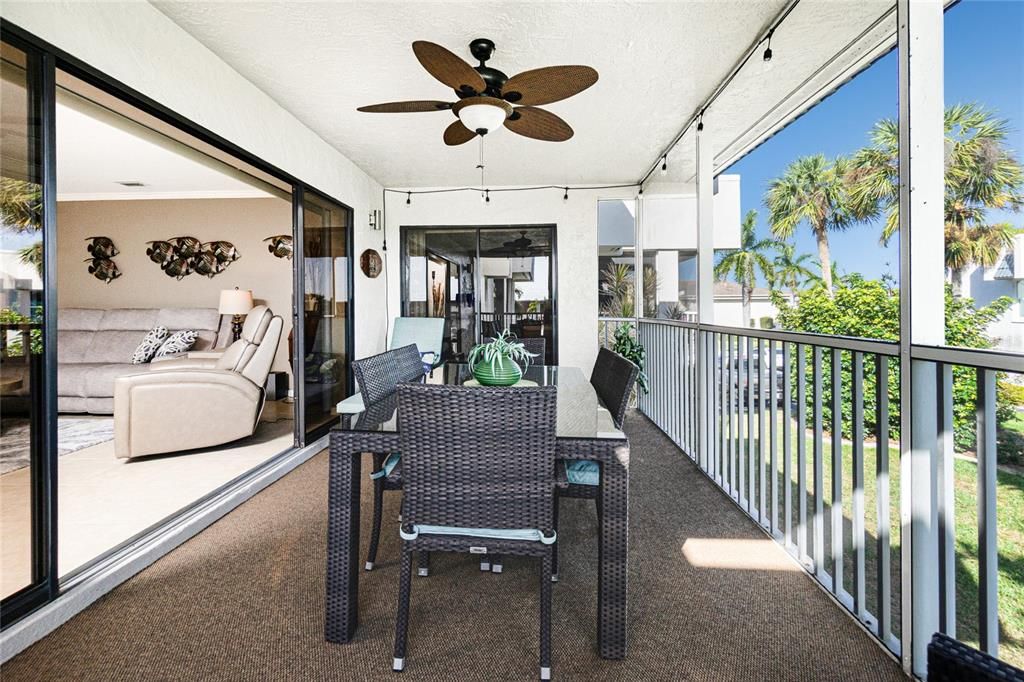 待售: $295,000 (2 贝兹, 2 浴室, 1412 平方英尺)