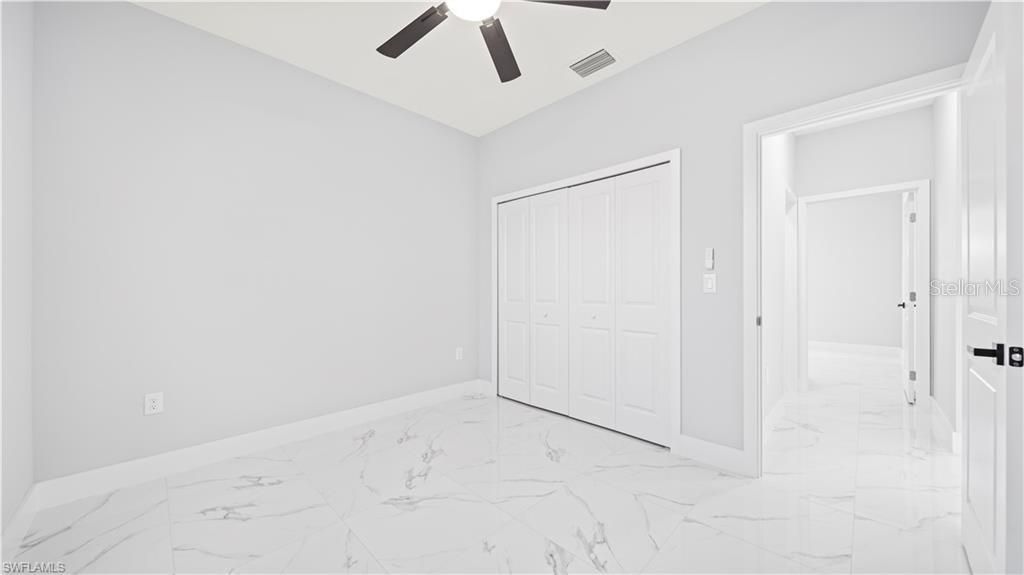 Activo con contrato: $290,000 (3 camas, 2 baños, 1358 Pies cuadrados)