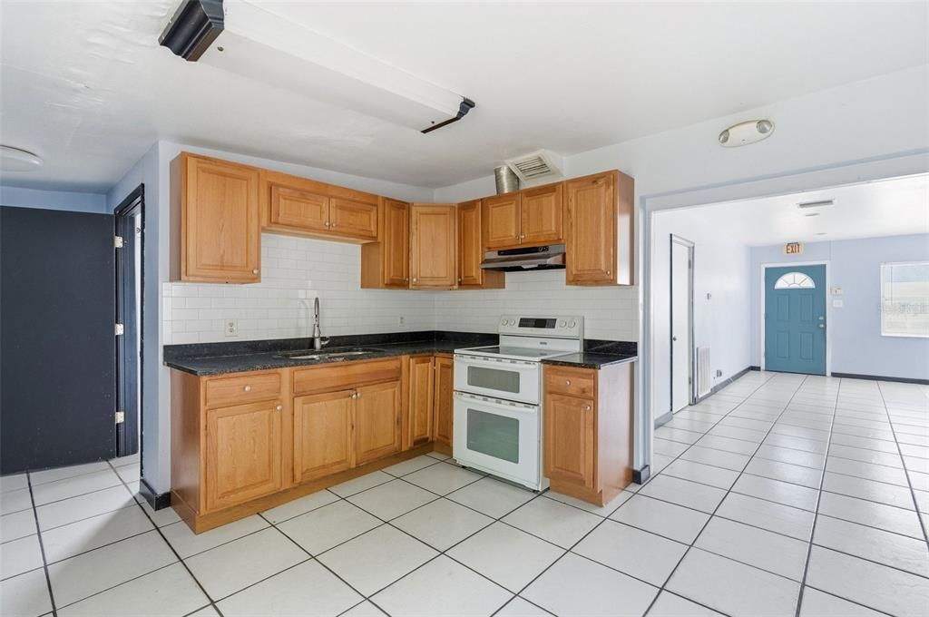 На продажу: $325,000 (0 спален, 0 ванн, 1262 Квадратных фут)