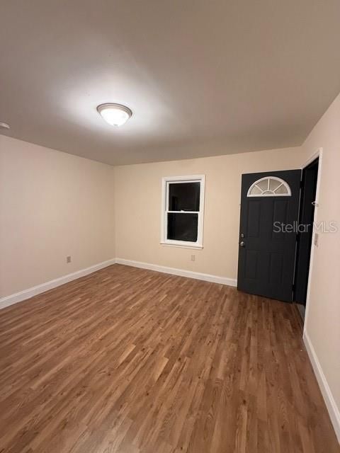 待售: $168,000 (2 贝兹, 2 浴室, 984 平方英尺)