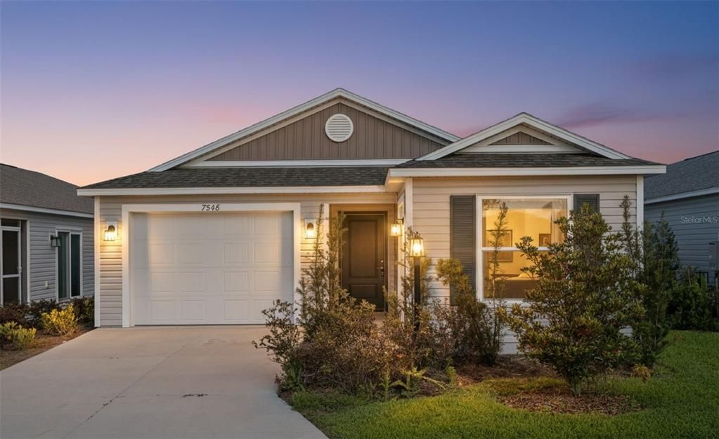 For Rent: $2,400 (3 beds, 2 baths, 1440 Square Feet)