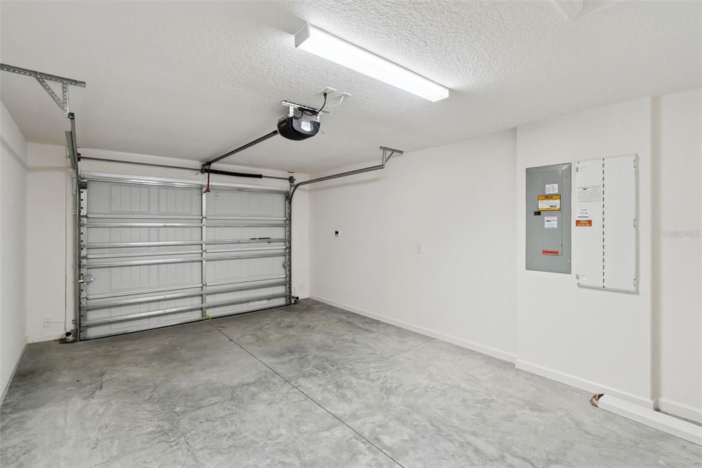For Rent: $2,400 (3 beds, 2 baths, 1440 Square Feet)