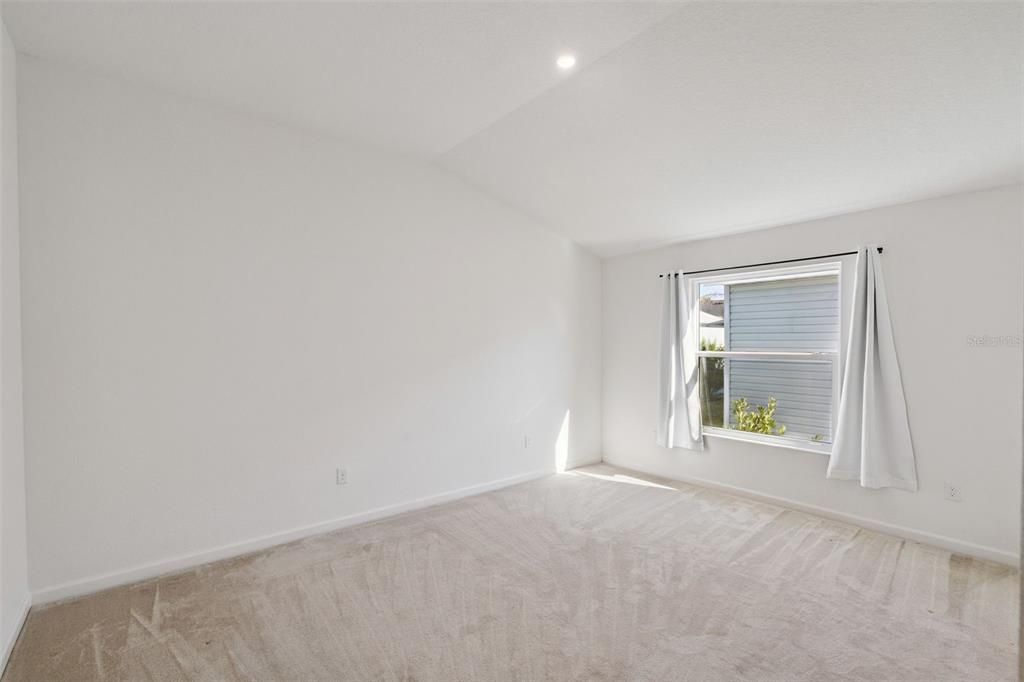 For Rent: $2,400 (3 beds, 2 baths, 1440 Square Feet)