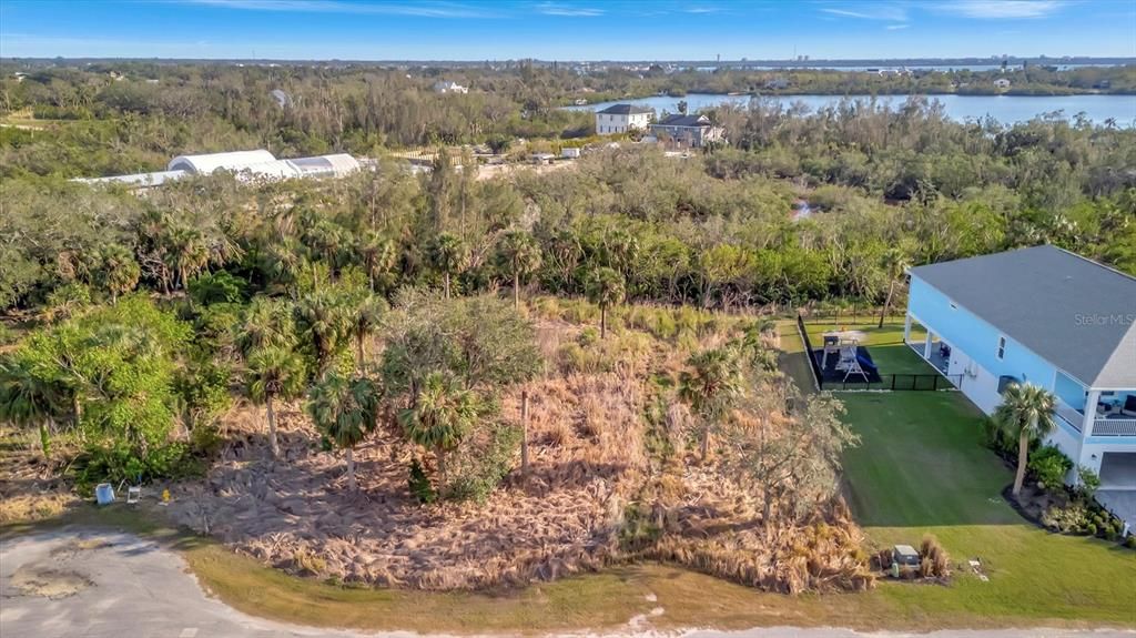 待售: $199,000 (0.46 acres)