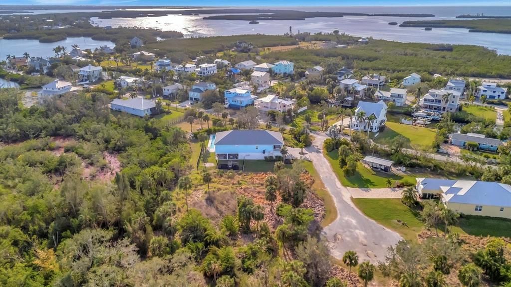 待售: $199,000 (0.46 acres)
