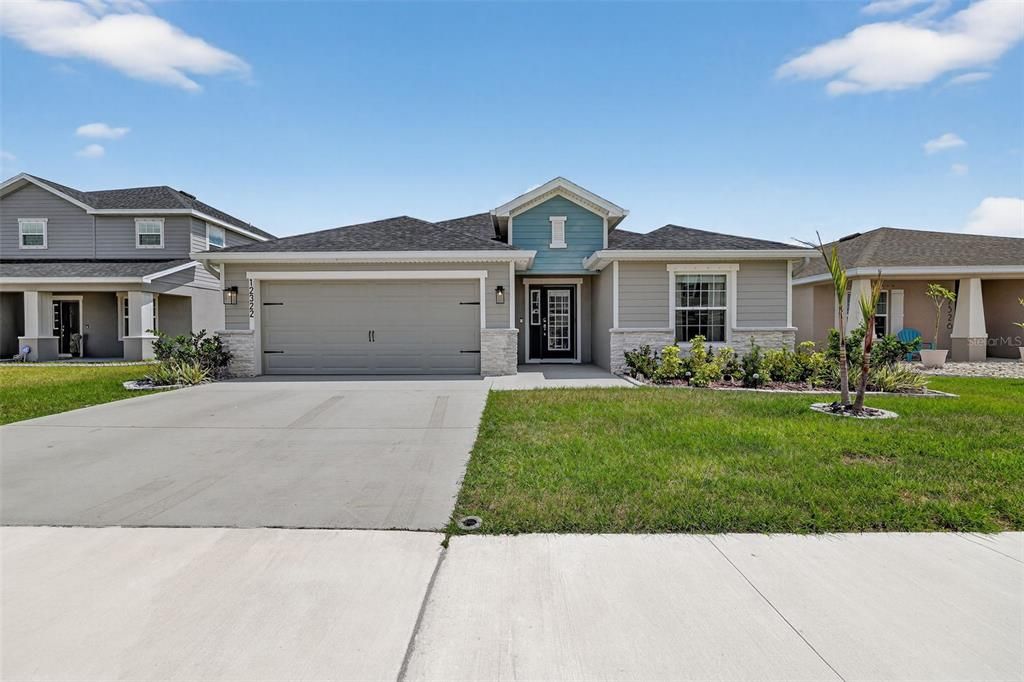 Vendido Recientemente: $409,000 (4 camas, 2 baños, 2005 Pies cuadrados)