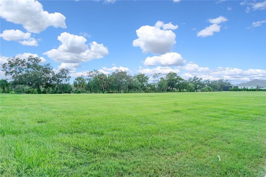合同活跃: $815,000 (0.51 acres)