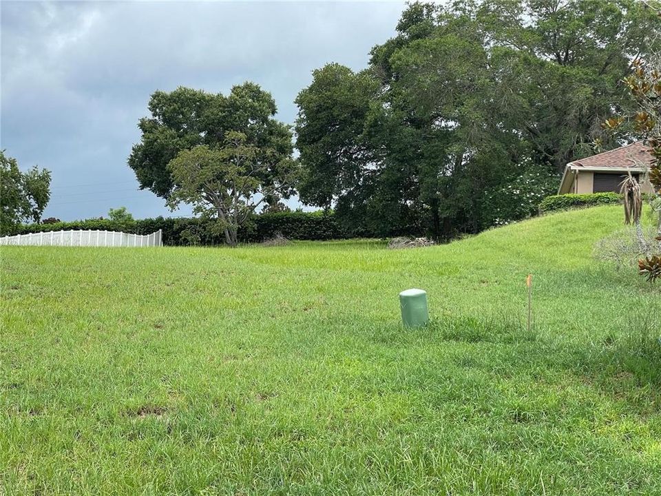 En Venta: $359,999 (0.81 acres)
