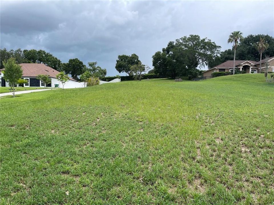 En Venta: $359,999 (0.81 acres)