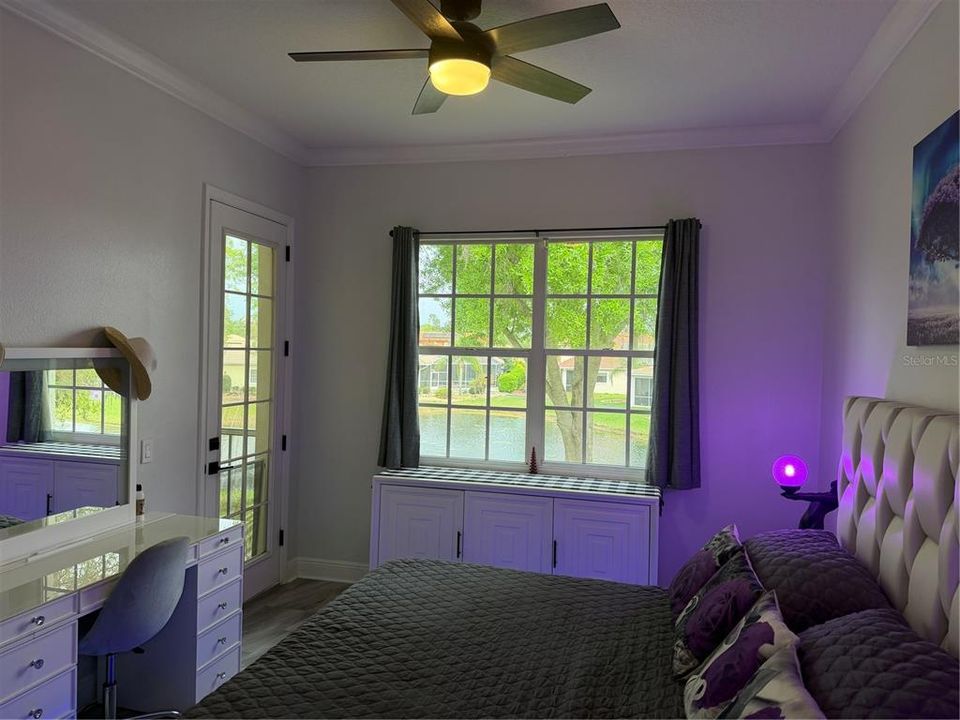 For Sale: $320,000 (2 beds, 2 baths, 1128 Square Feet)