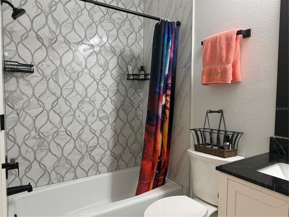 For Sale: $320,000 (2 beds, 2 baths, 1128 Square Feet)