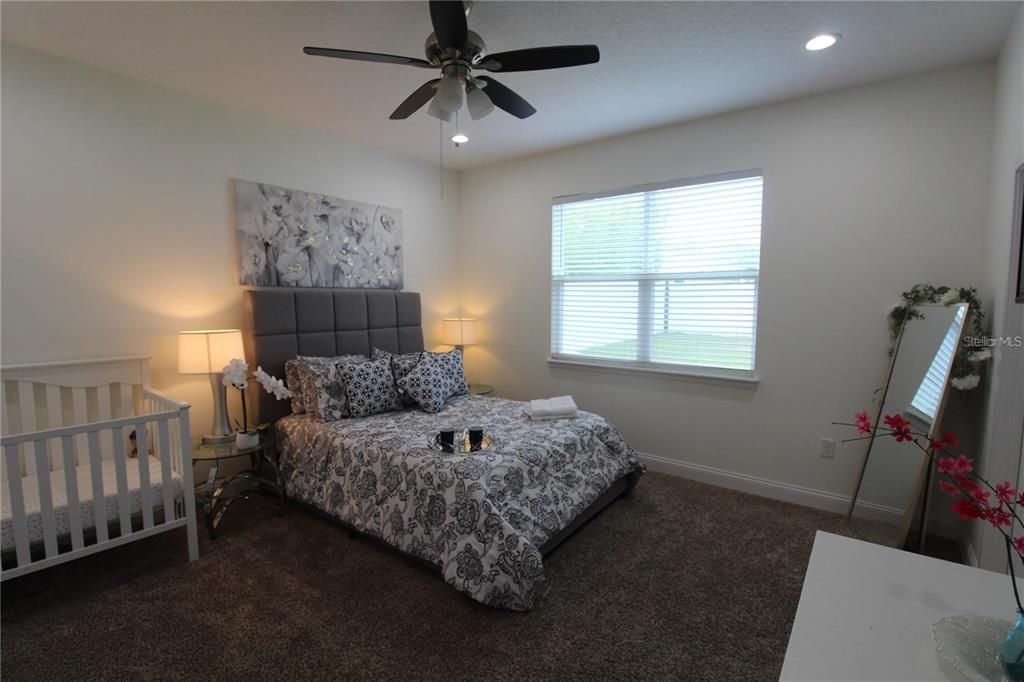 For Rent: $2,900 (4 beds, 3 baths, 1868 Square Feet)