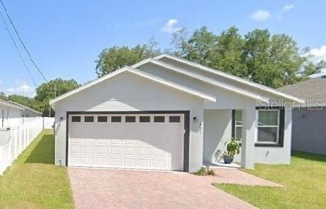 For Rent: $2,900 (4 beds, 3 baths, 1868 Square Feet)