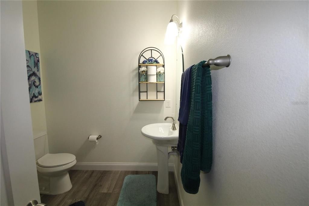 For Rent: $2,900 (4 beds, 3 baths, 1868 Square Feet)