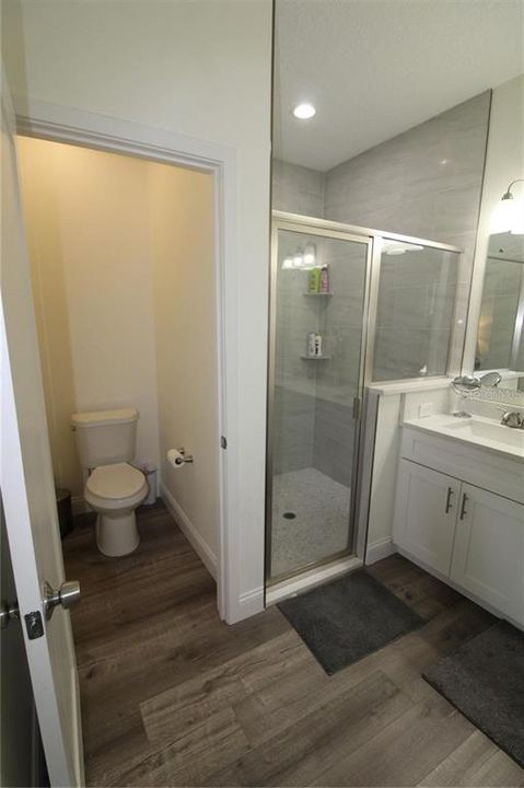 For Rent: $2,900 (4 beds, 3 baths, 1868 Square Feet)