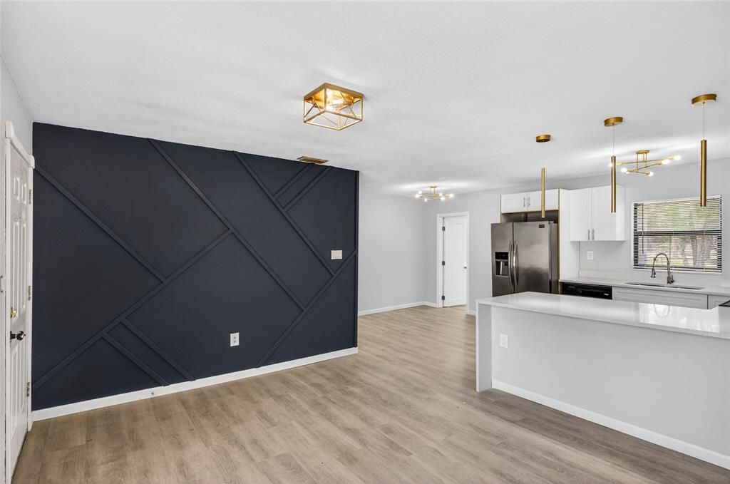 На продажу: $245,900 (3 спален, 2 ванн, 1464 Квадратных фут)