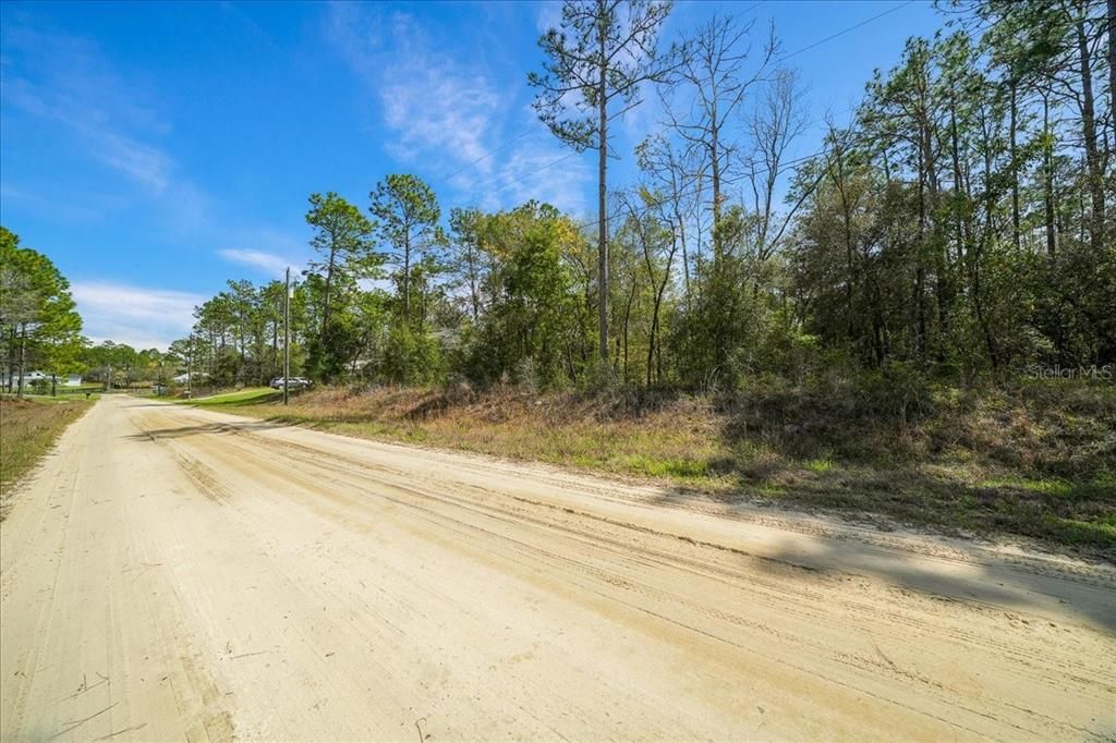 На продажу: $69,500 (1.16 acres)