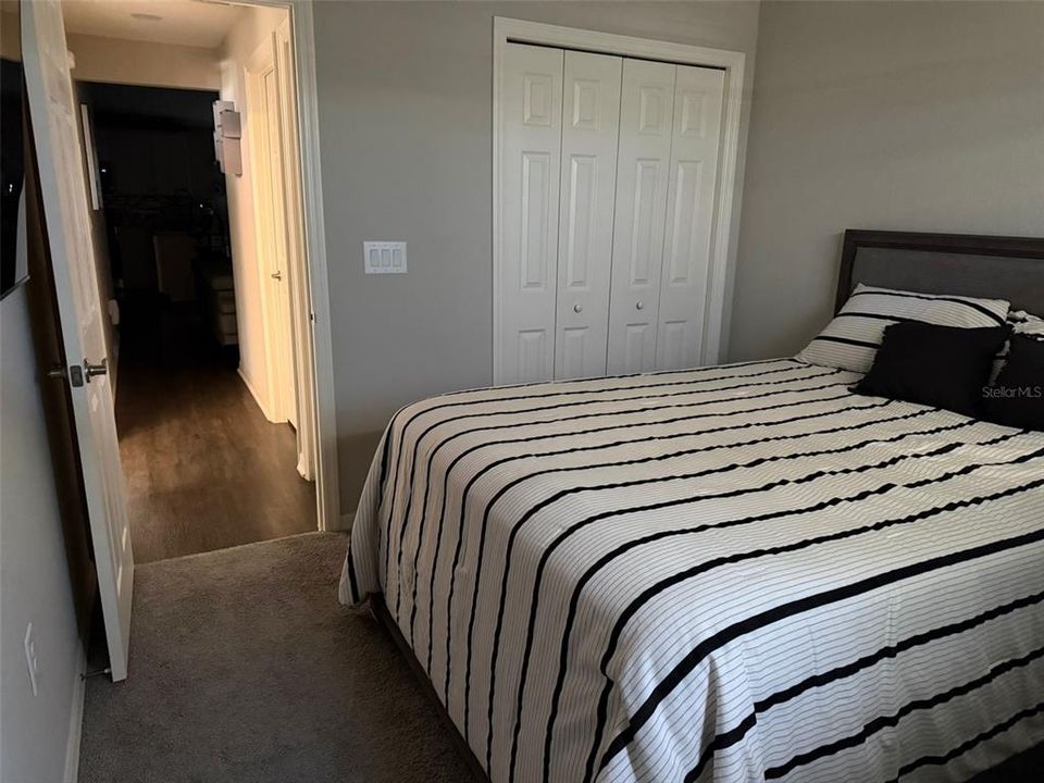 For Rent: $2,100 (3 beds, 2 baths, 1302 Square Feet)