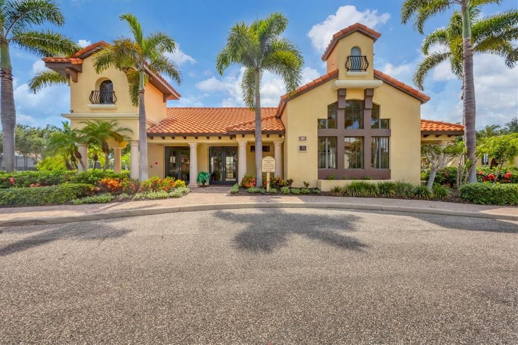 For Sale: $930,000 (4 beds, 2 baths, 2058 Square Feet)