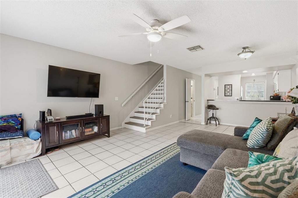 For Sale: $252,500 (2 beds, 2 baths, 1184 Square Feet)