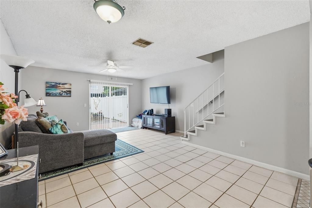For Sale: $252,500 (2 beds, 2 baths, 1184 Square Feet)