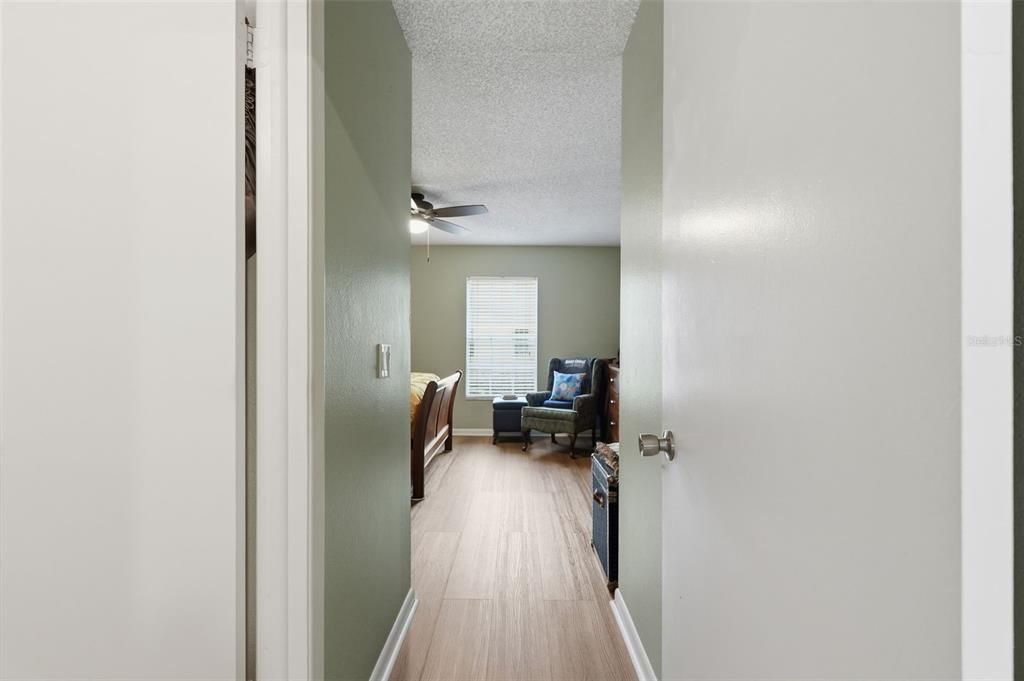 For Sale: $252,500 (2 beds, 2 baths, 1184 Square Feet)