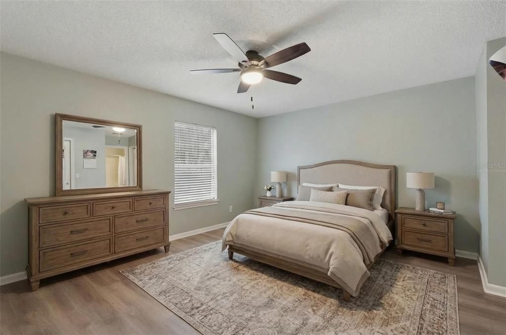 For Sale: $252,500 (2 beds, 2 baths, 1184 Square Feet)