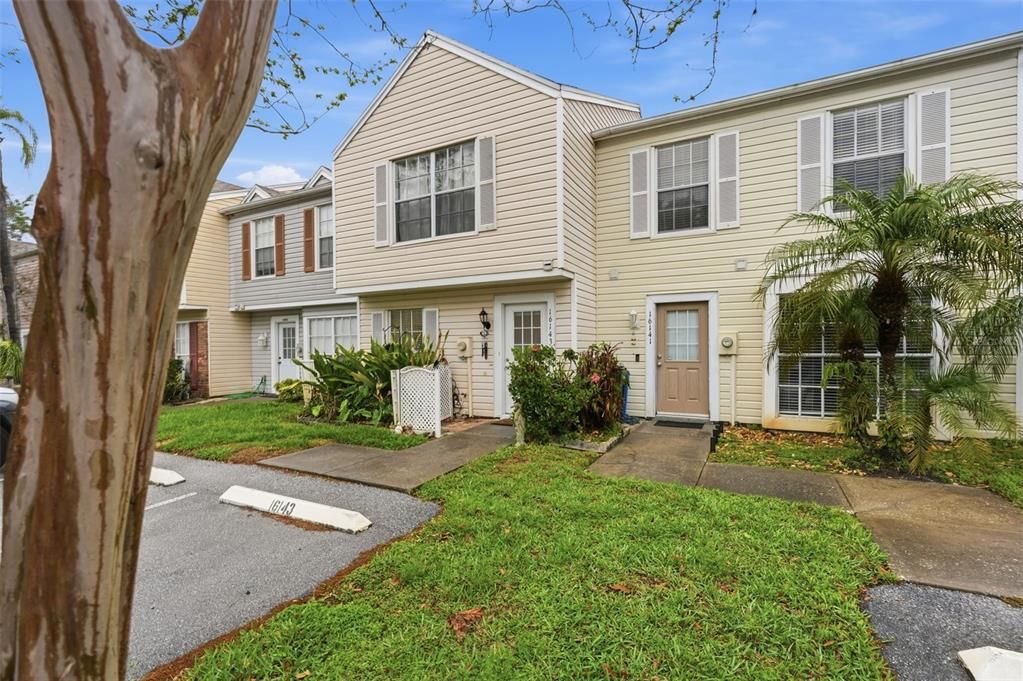 For Sale: $252,500 (2 beds, 2 baths, 1184 Square Feet)