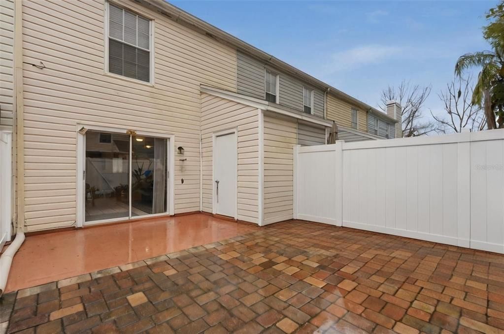 For Sale: $252,500 (2 beds, 2 baths, 1184 Square Feet)