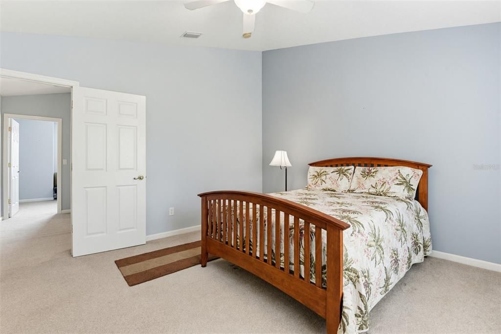 На продажу: $299,000 (3 спален, 2 ванн, 1598 Квадратных фут)