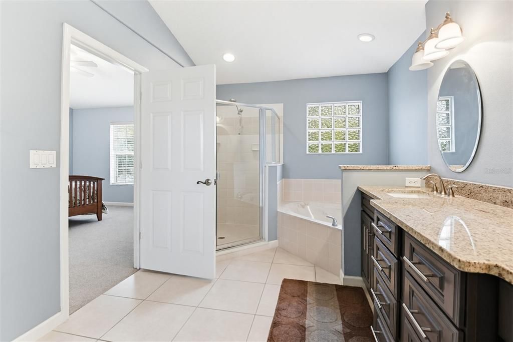 На продажу: $299,000 (3 спален, 2 ванн, 1598 Квадратных фут)