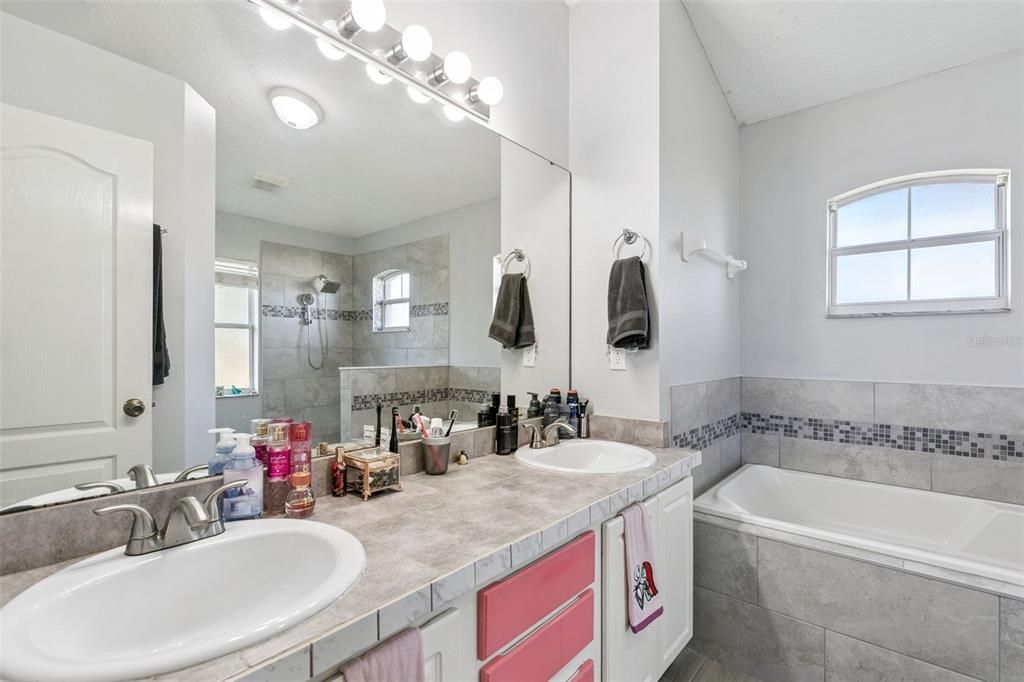 Active With Contract: $364,900 (4 beds, 2 baths, 1941 Square Feet)