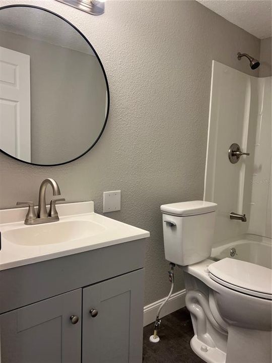 For Sale: $179,900 (3 beds, 2 baths, 960 Square Feet)