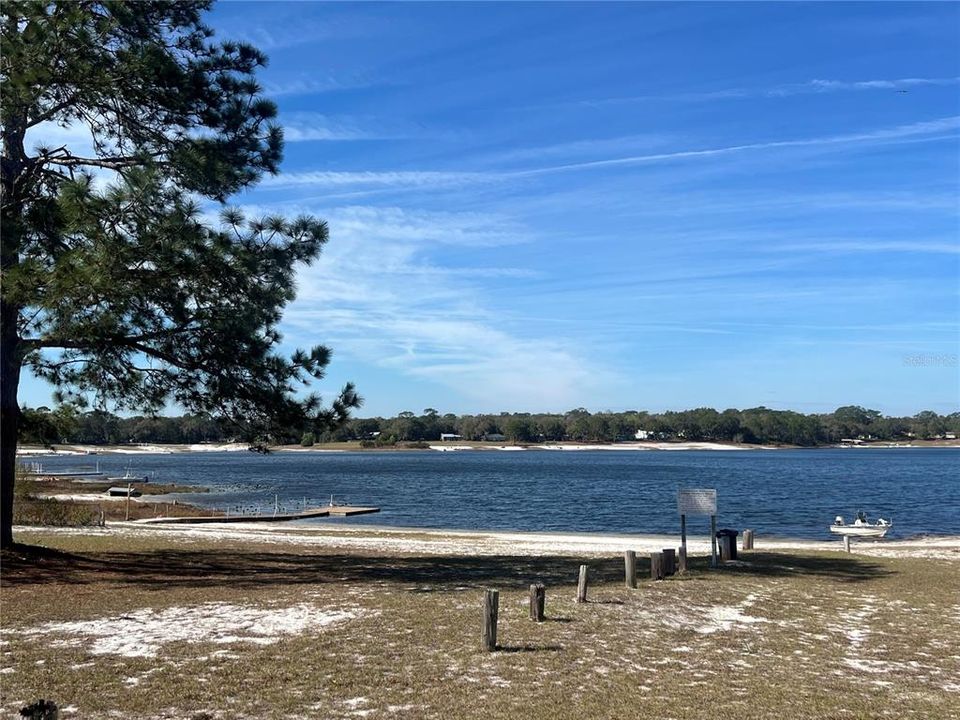 For Sale: $179,900 (3 beds, 2 baths, 960 Square Feet)