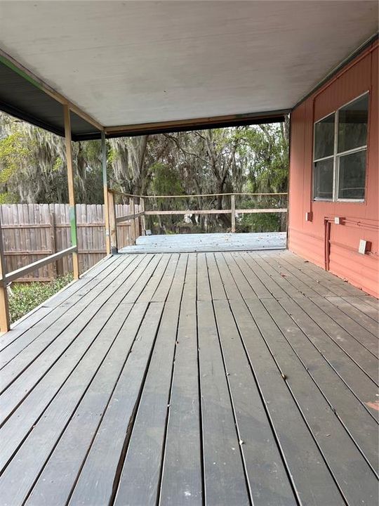 For Sale: $179,900 (3 beds, 2 baths, 960 Square Feet)