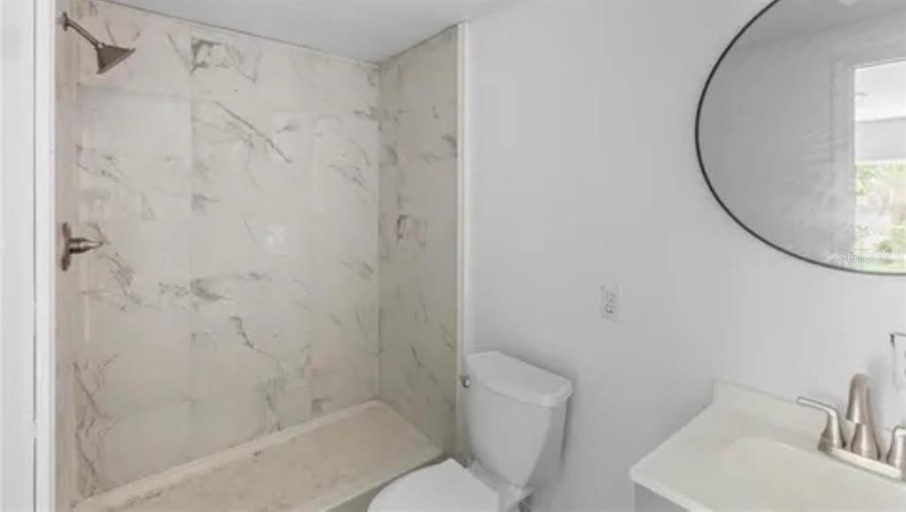 For Sale: $179,900 (3 beds, 2 baths, 960 Square Feet)